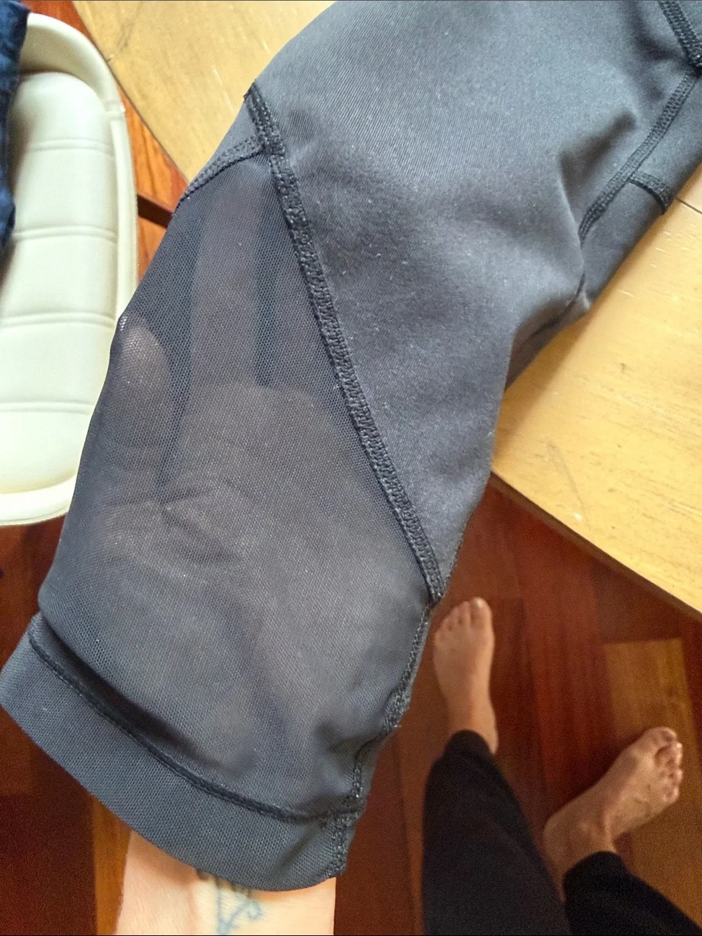 Athleta Black Performance Capri Leggings